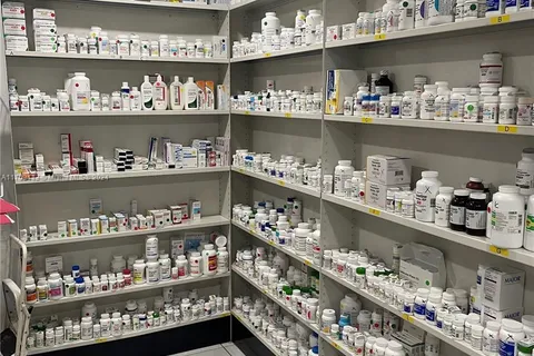 Pharmacy, Miami FL 33135