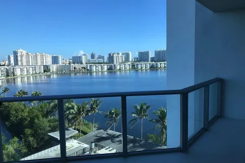 17301 Biscayne Blvd # 808, North Miami Beach FL 33160