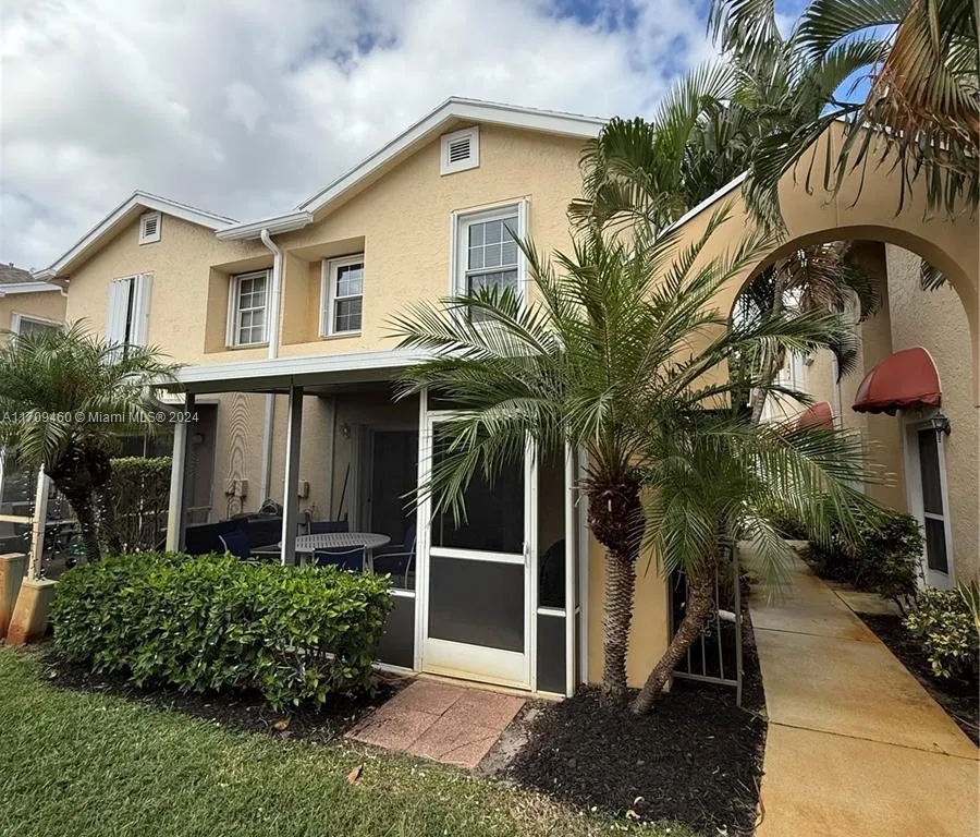 372 Waterside Dr # 372, Hypoluxo FL 33462