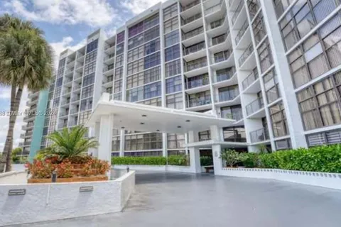 200 Leslie Dr # 929, Hallandale Beach FL 33009