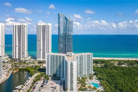 100 Bayview Dr # 1615, Sunny Isles Beach FL 33160