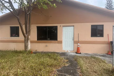 15665 NW 42nd Ave, Miami Gardens FL 33054