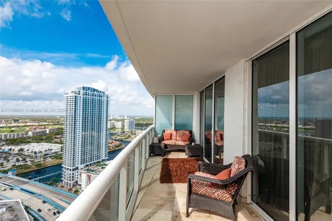 1800 S Ocean Dr # 3706, Hallandale Beach FL 33009