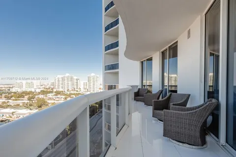 15901 Collins Ave # 1505, Sunny Isles Beach FL 33160