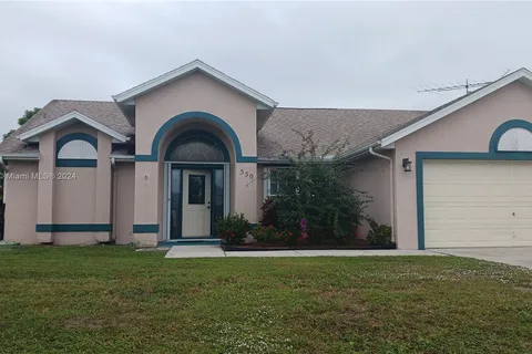 550 SE Sunnybrook Ter, Port St. Lucie FL 34983