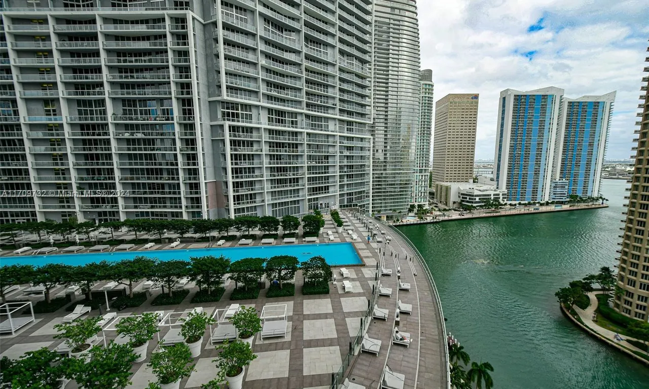 495 Brickell Ave # 1902, Miami FL 33131