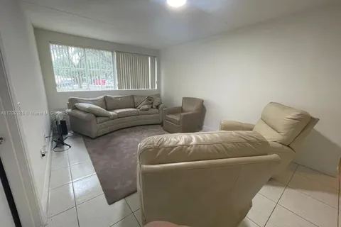 6065 NW 186th St # 110, Hialeah FL 33015