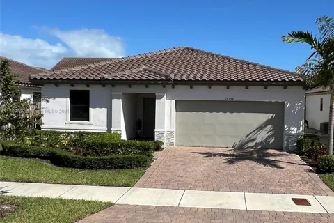 24359 SW 118th Path, Homestead FL 33032