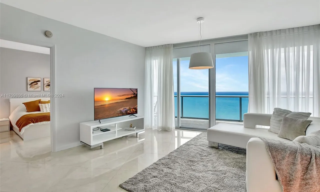 17001 Collins Ave # 3702, Sunny Isles Beach FL 33160