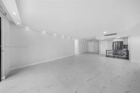 9801 Collins Ave # 15X, Bal Harbour FL 33154
