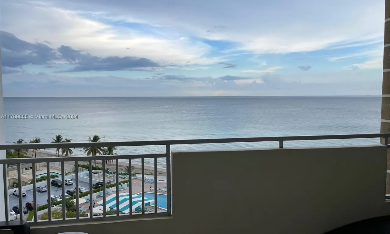 3180 S Ocean Dr # 1003, Hallandale Beach FL 33009