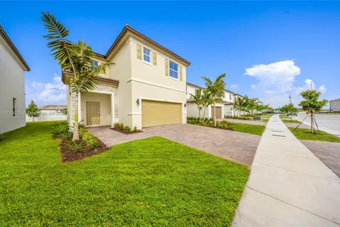 2533 SE 24 Ct SE, Homestead FL 33035