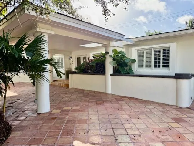 540 Perugia Ave, Coral Gables FL 33146