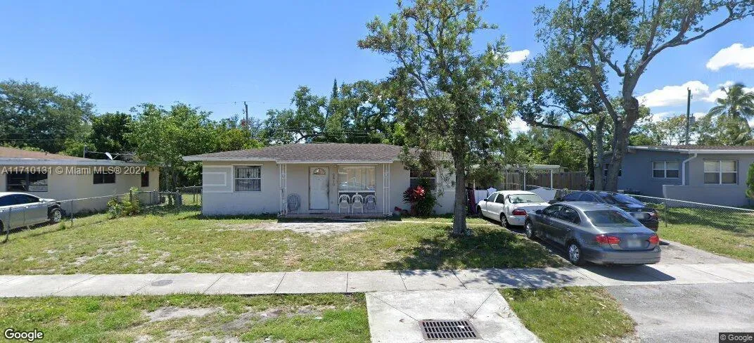 3510 SW 36th Ct, West Park FL 33023