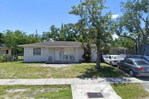 3510 SW 36th Ct, West Park FL 33023