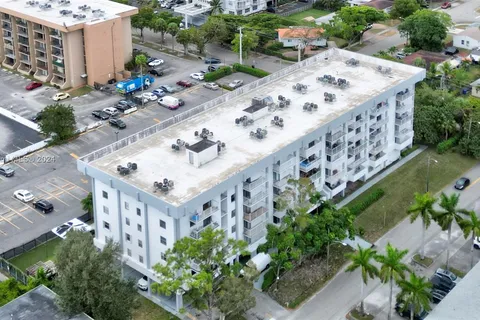 920 NE 169th St # 517, North Miami Beach FL 33162