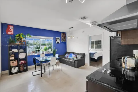 1300 Pennsylvania Ave # 305, Miami Beach FL 33139