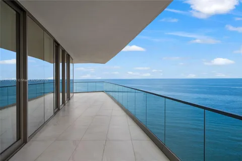 18975 Collins Ave # 1500, Sunny Isles Beach FL 33160