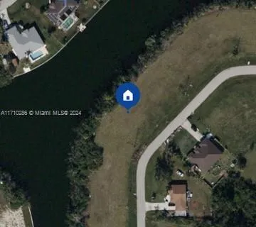 838 NW 28 PL, Cape Coral FL 33993