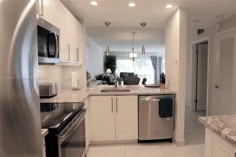 470 Paradise Isle Blvd # 107, Hallandale Beach FL 33009