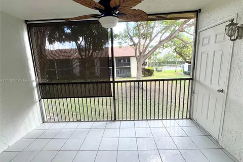 2027 SW 15th St # 170, Deerfield Beach FL 33442