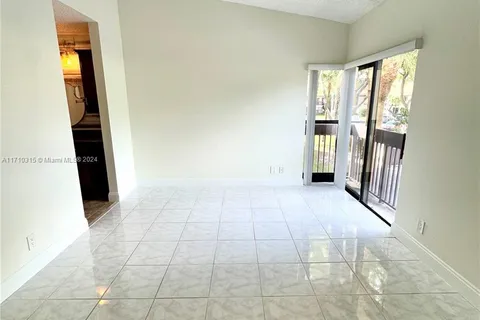 2027 SW 15th St # 170, Deerfield Beach FL 33442