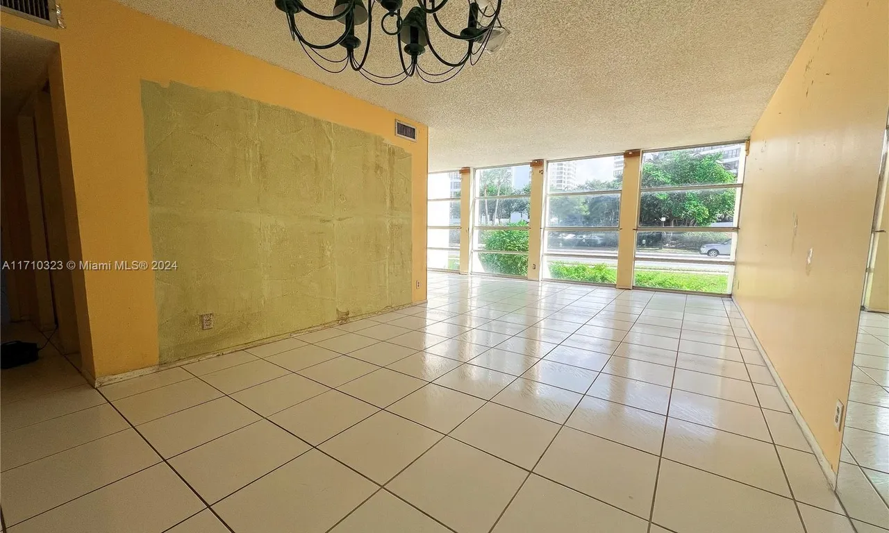 501 Three Islands Blvd # 119, Hallandale Beach FL 33009