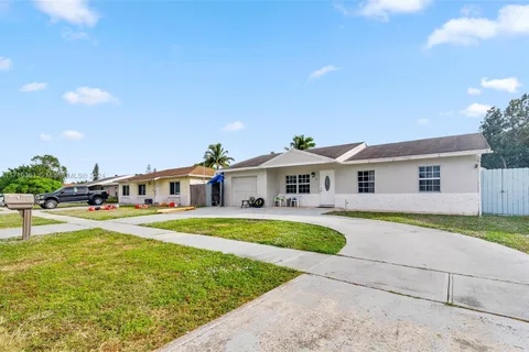 311 SW 79th Way, North Lauderdale FL 33068