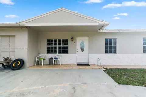 311 SW 79th Way, North Lauderdale FL 33068