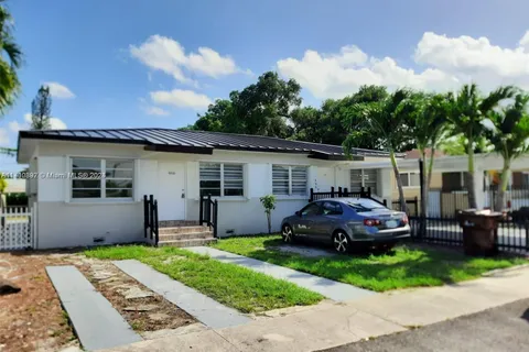 466 E 13th St # 466, Hialeah FL 33010