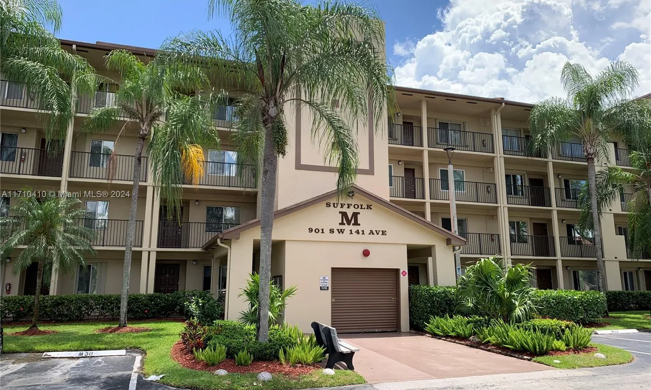 901 SW 141st Ave # 109M, Pembroke Pines FL 33027