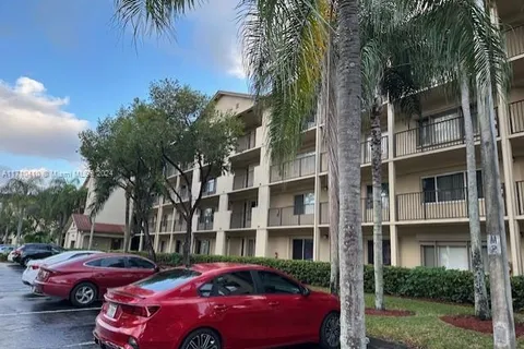 901 SW 141st Ave # 109M, Pembroke Pines FL 33027