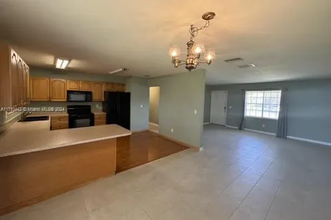 632 SW Everett Ct, Port St. Lucie FL 34953