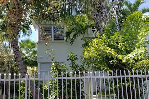 1275 Marseille Dr # 42, Miami Beach FL 33141