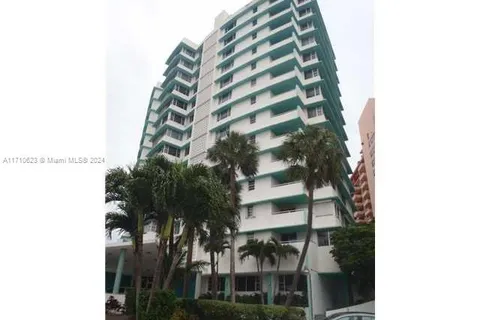 5255 Collins # 1A, Miami Beach FL 33140