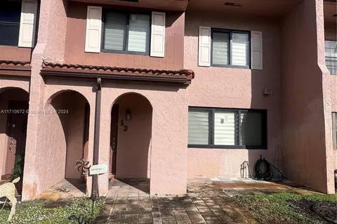 13 Matador Ln # 27, Davie FL 33324