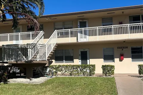 326 Chatham # P, West Palm Beach FL 33417