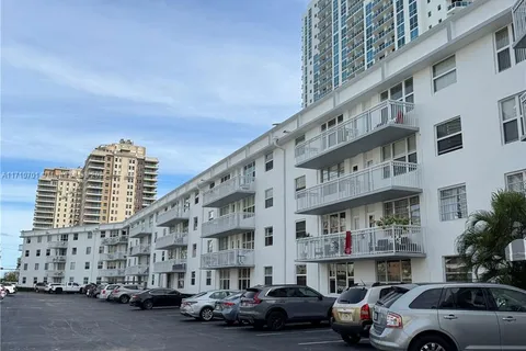 1913 S Ocean Dr # 128, Hallandale Beach FL 33009