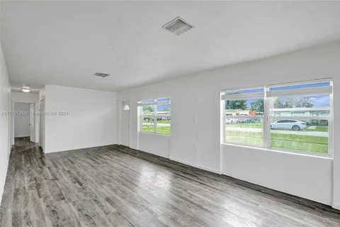 3441 NW 6th Ct, Lauderhill FL 33311