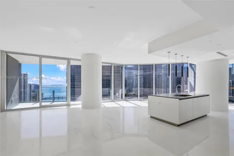 300 Biscayne Blvd Way # 2107, Miami FL 33131