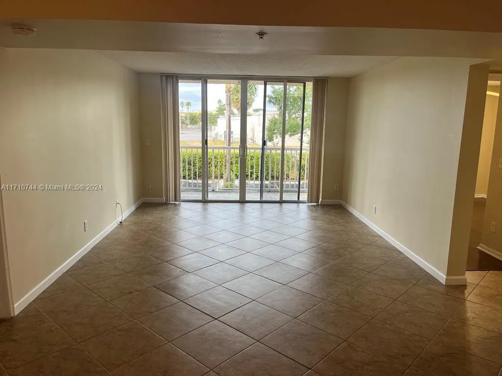 1341 SE 3rd Ave # 209, Dania Beach FL 33004