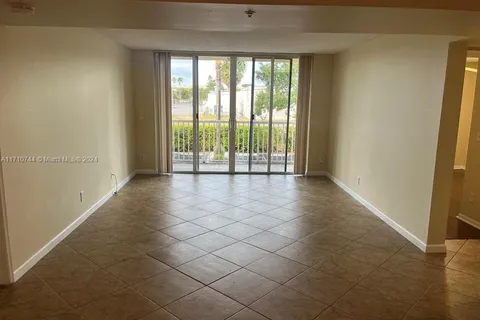 1341 SE 3rd Ave # 209, Dania Beach FL 33004