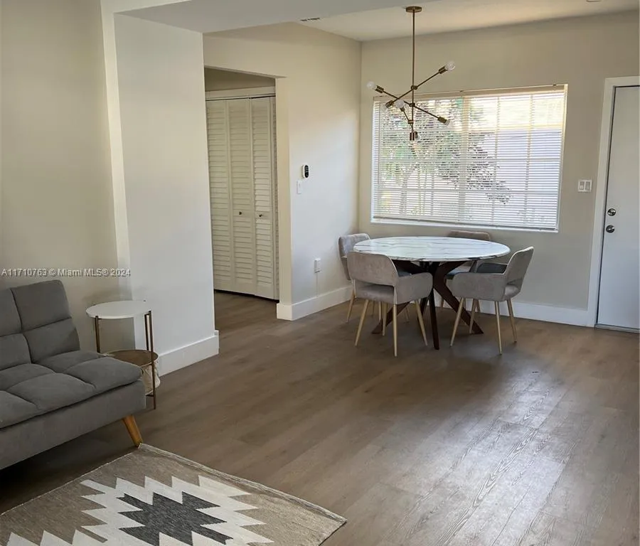 1129 NE 111th street # 1, Biscayne Park FL 33161