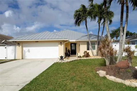 6179 Foster St, Jupiter FL 33458