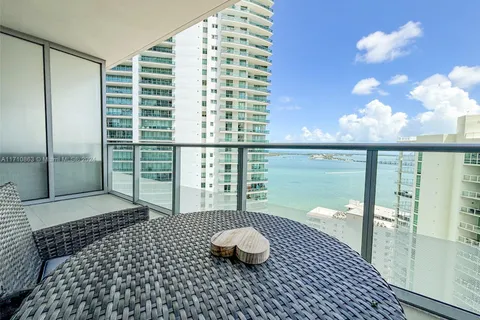 1300 Brickell Bay Dr # 2707, Miami FL 33131