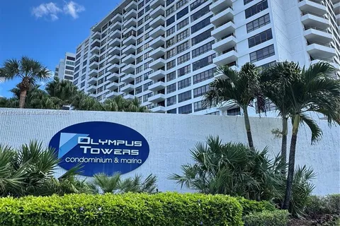 600 Three Islands Blvd # 901, Hallandale Beach FL 33009