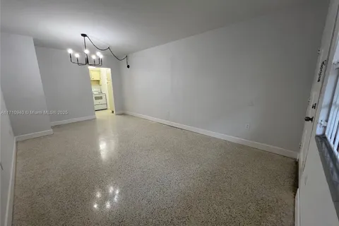 675 SW 7th Ave # 2, Miami FL 33130