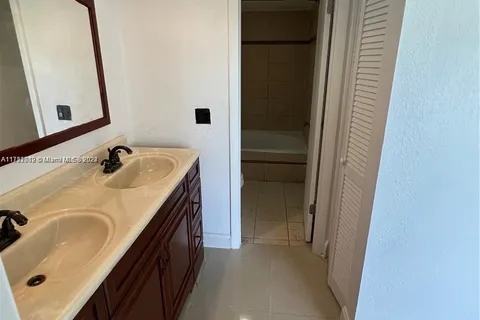 20509 NW 15th Ave # 2, Miami Gardens FL 33169