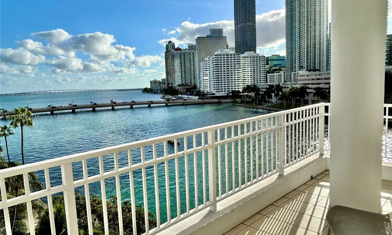 801 Brickell Key Blvd # 601, Miami FL 33131