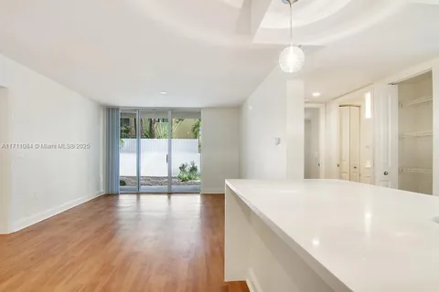 3605 NE 207th St # 3100, Aventura FL 33180